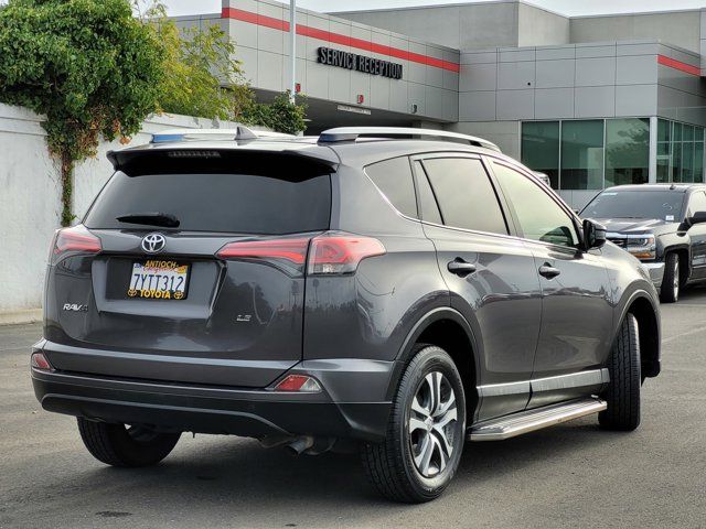 2017 Toyota RAV4 LE