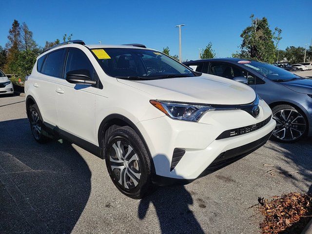 2017 Toyota RAV4 LE