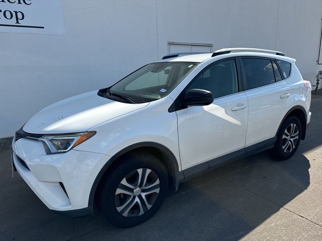 2017 Toyota RAV4 LE