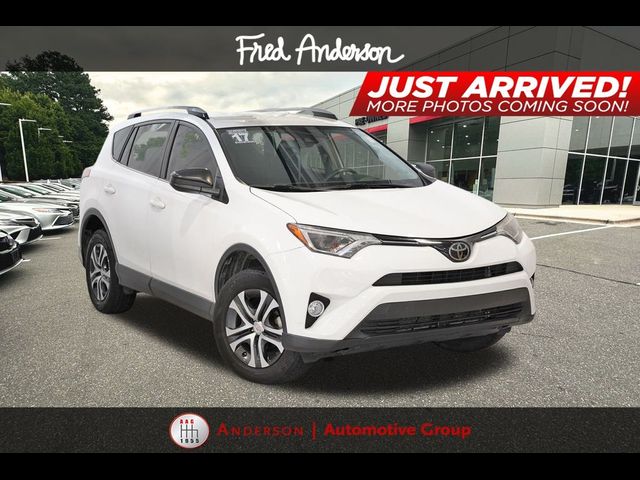 2017 Toyota RAV4 LE