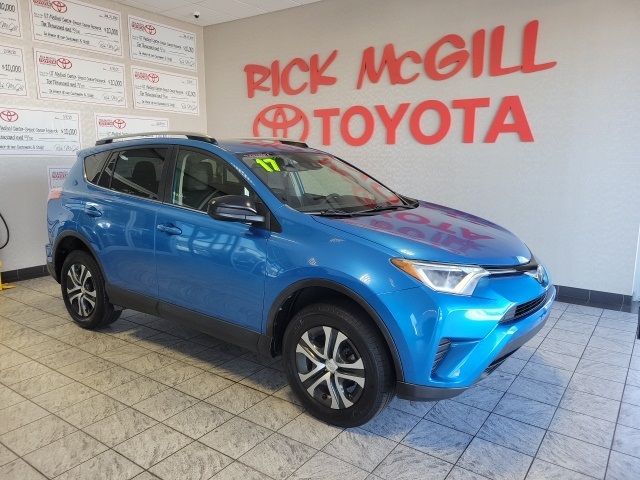 2017 Toyota RAV4 LE