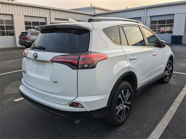 2017 Toyota RAV4 LE