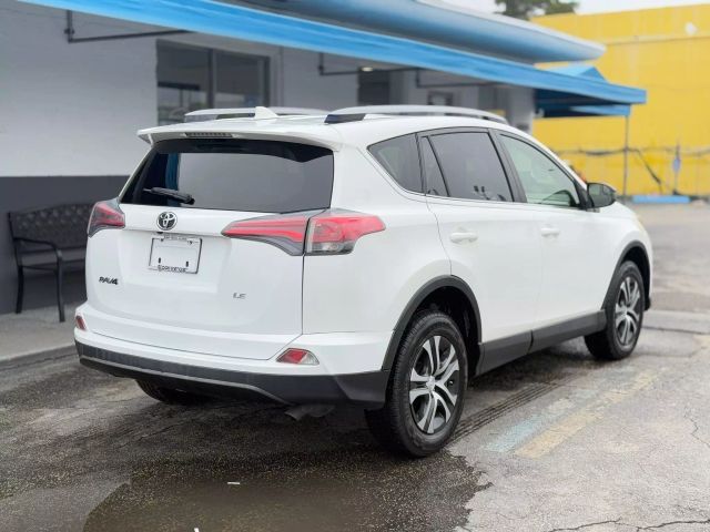 2017 Toyota RAV4 LE