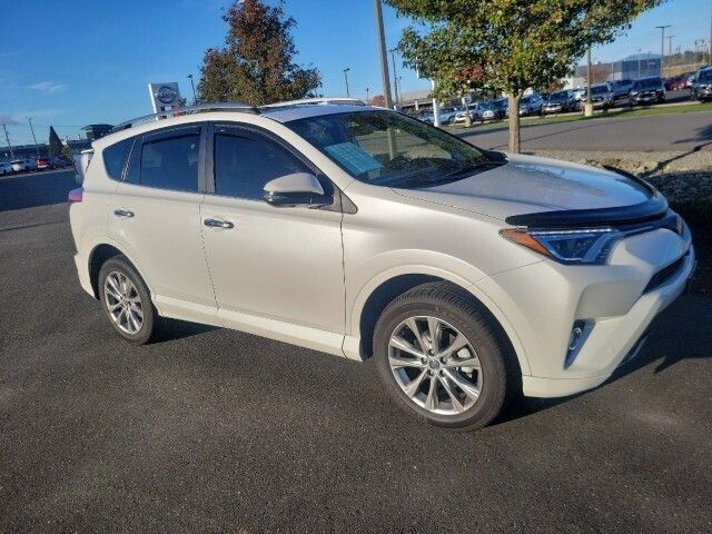 2017 Toyota RAV4 Platinum