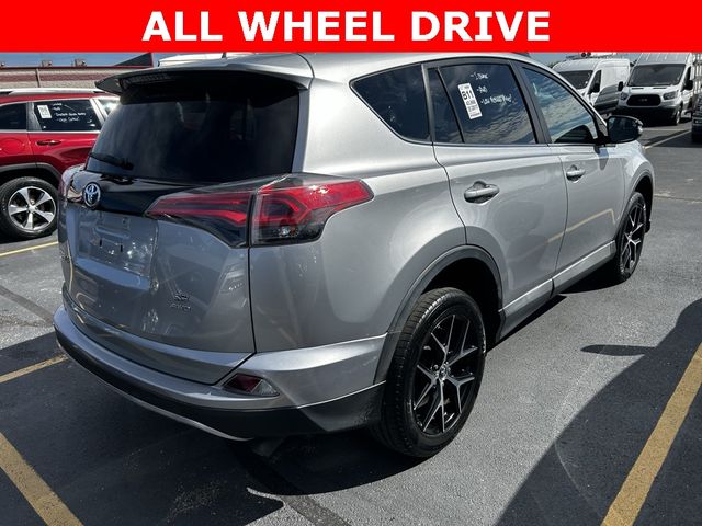 2017 Toyota RAV4 SE