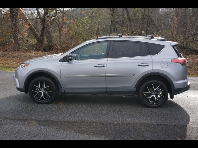 2017 Toyota RAV4 SE