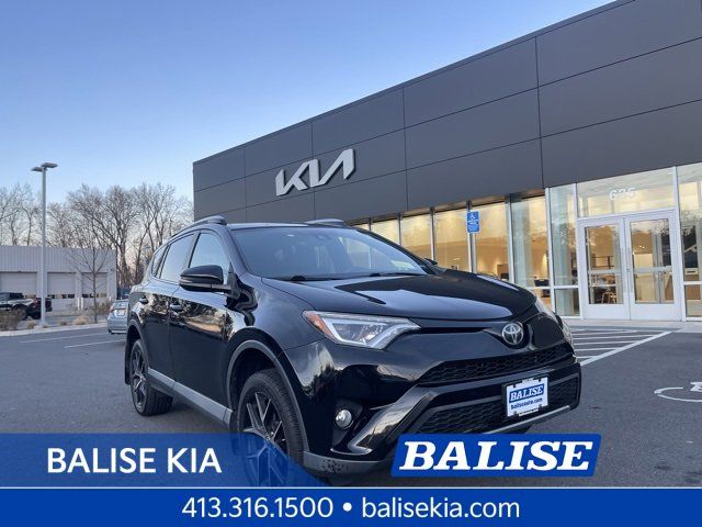 2017 Toyota RAV4 SE