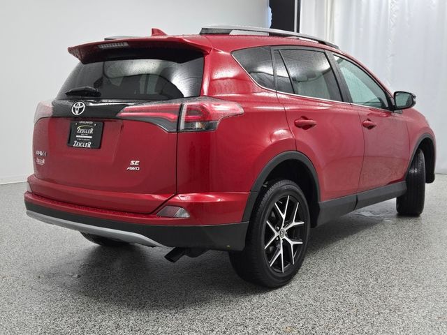 2017 Toyota RAV4 SE