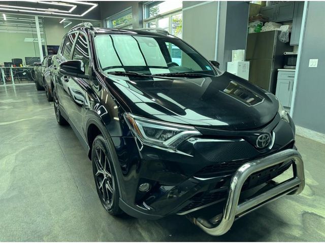 2017 Toyota RAV4 SE