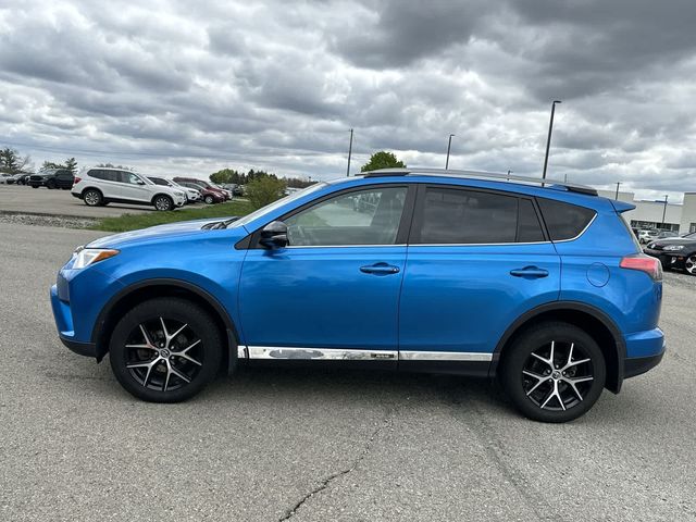 2017 Toyota RAV4 SE