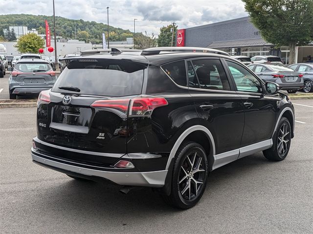 2017 Toyota RAV4 SE