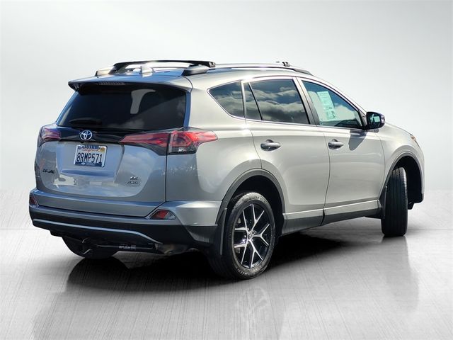 2017 Toyota RAV4 SE