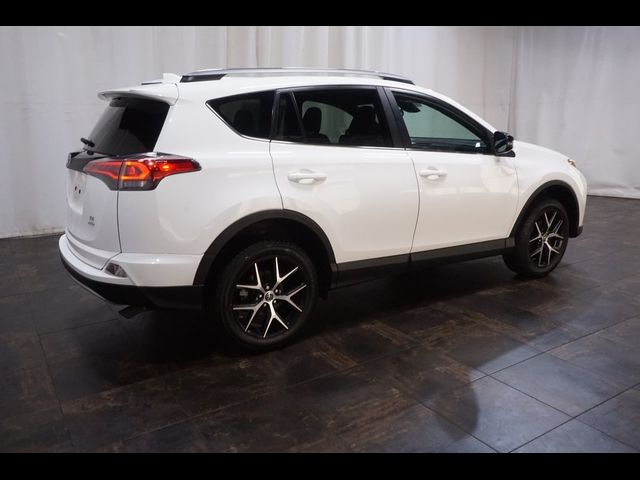 2017 Toyota RAV4 SE