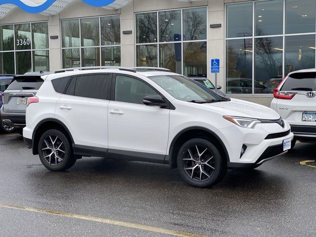 2017 Toyota RAV4 SE