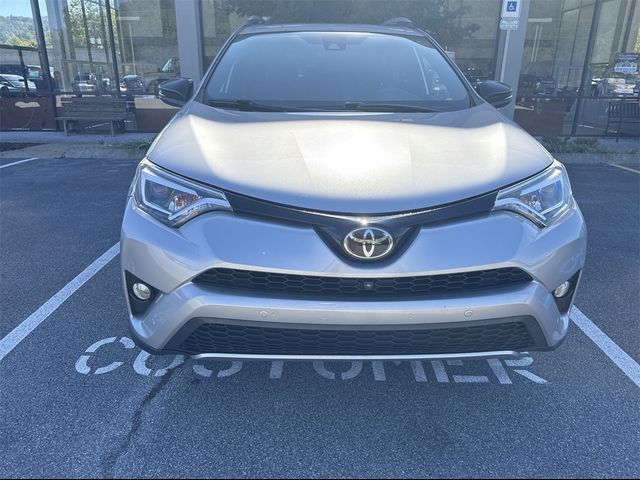 2017 Toyota RAV4 SE