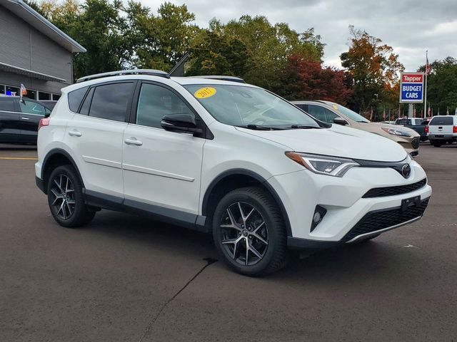 2017 Toyota RAV4 SE