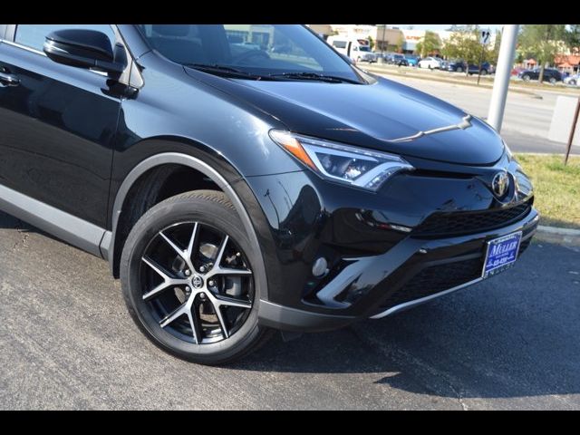 2017 Toyota RAV4 SE