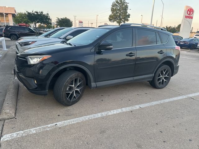 2017 Toyota RAV4 SE