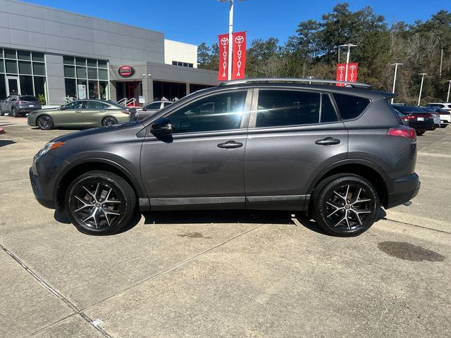 2017 Toyota RAV4 SE