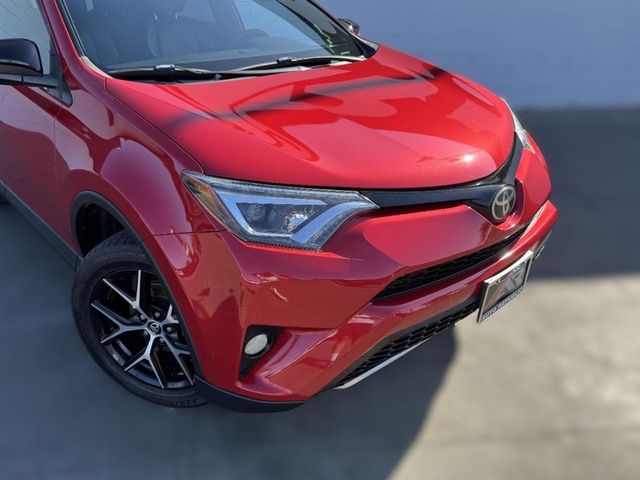 2017 Toyota RAV4 SE