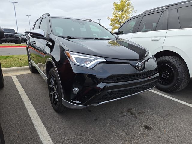 2017 Toyota RAV4 SE