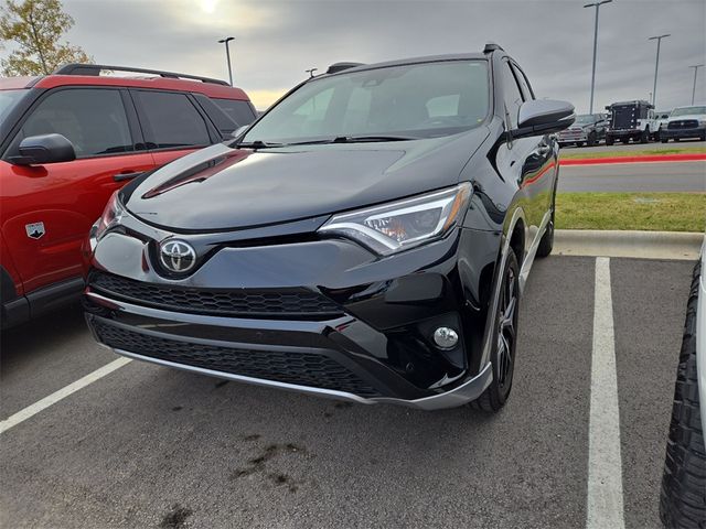 2017 Toyota RAV4 SE