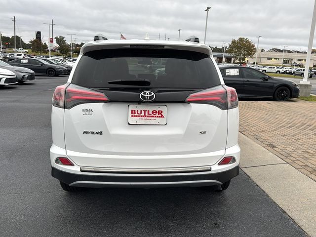 2017 Toyota RAV4 SE