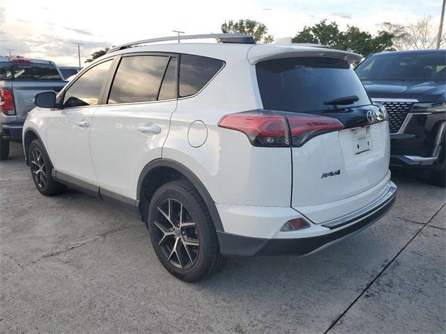 2017 Toyota RAV4 SE