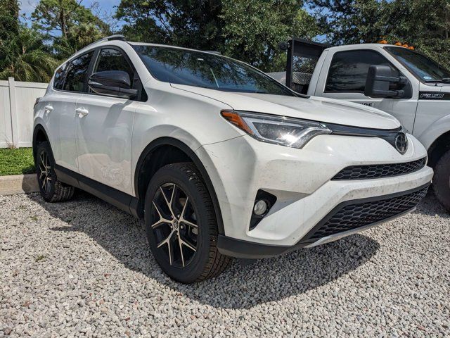 2017 Toyota RAV4 SE