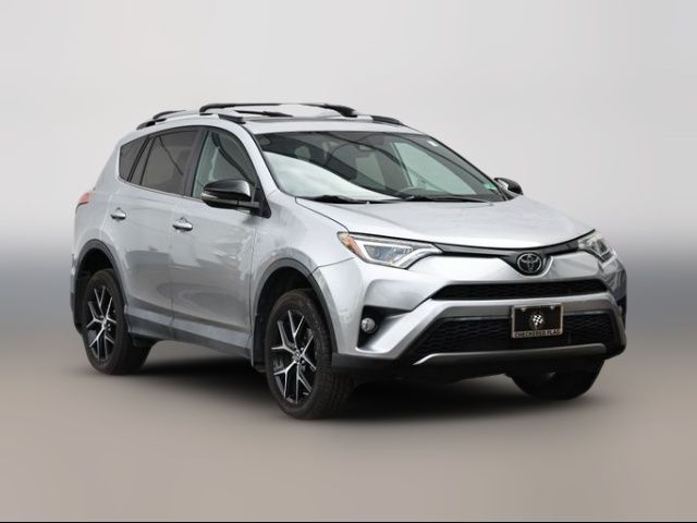 2017 Toyota RAV4 SE