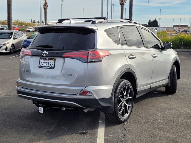 2017 Toyota RAV4 SE