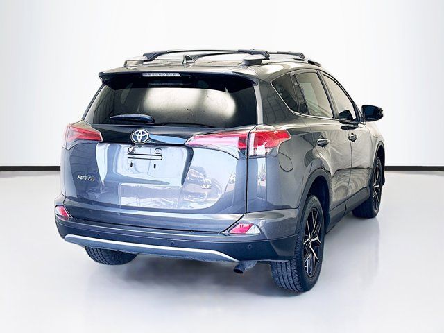 2017 Toyota RAV4 SE