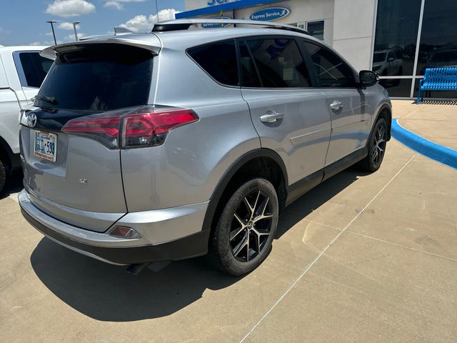 2017 Toyota RAV4 SE