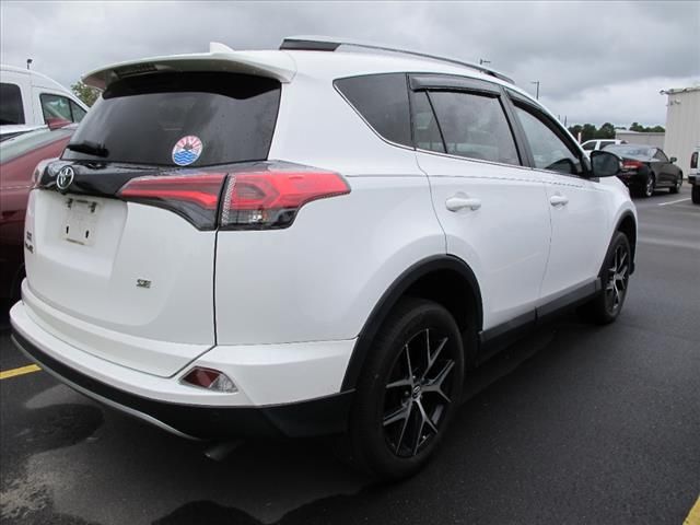 2017 Toyota RAV4 SE