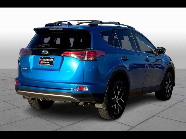 2017 Toyota RAV4 SE