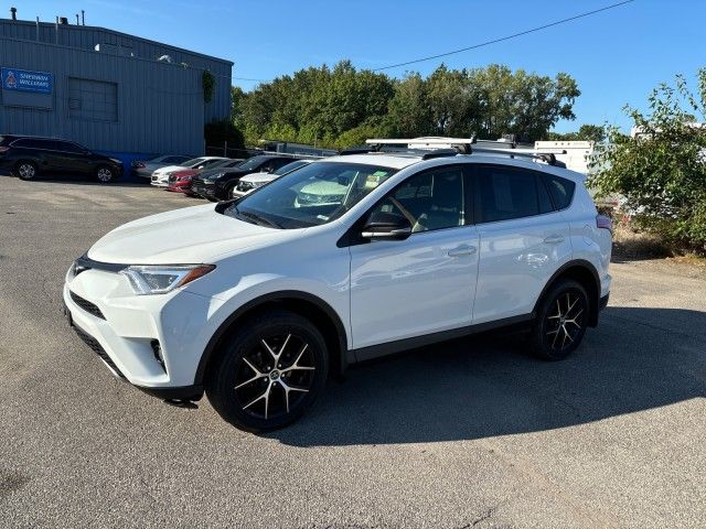 2017 Toyota RAV4 SE