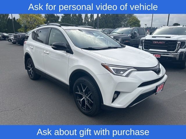 2017 Toyota RAV4 SE