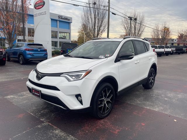 2017 Toyota RAV4 SE