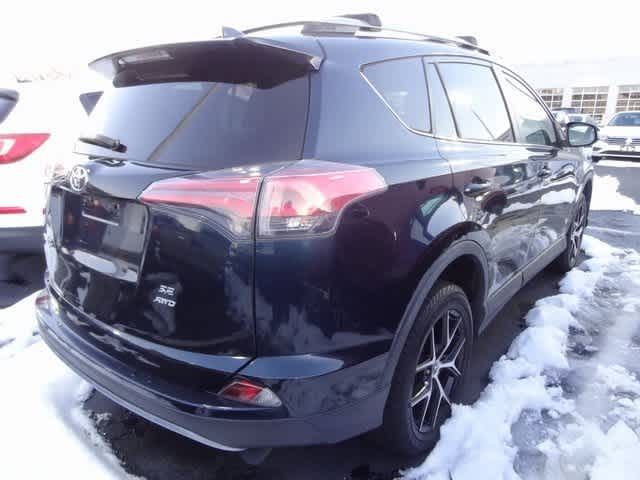 2017 Toyota RAV4 SE