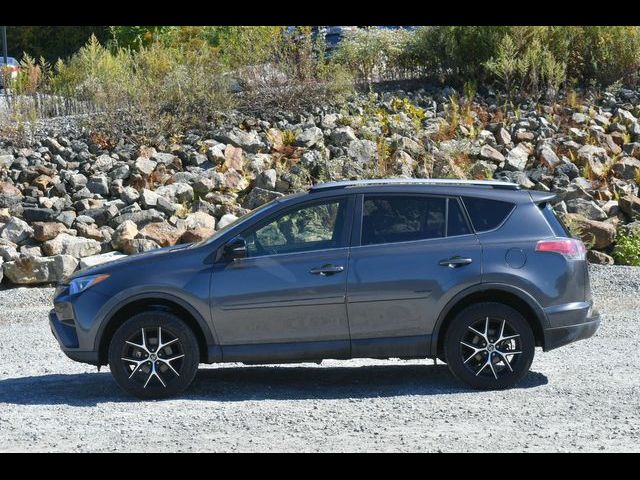 2017 Toyota RAV4 SE