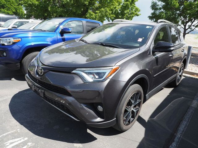 2017 Toyota RAV4 SE