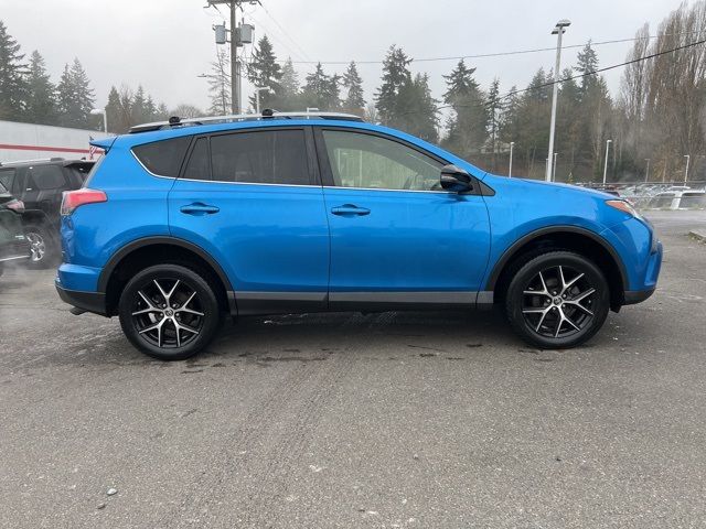 2017 Toyota RAV4 SE