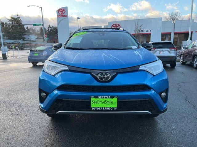 2017 Toyota RAV4 SE