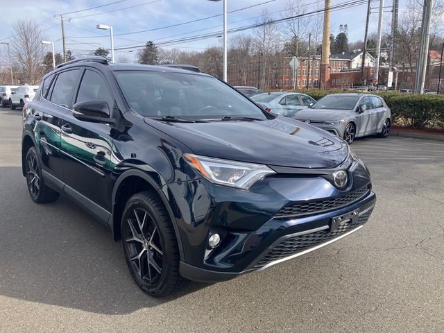 2017 Toyota RAV4 SE