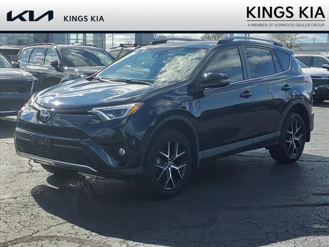 2017 Toyota RAV4 SE