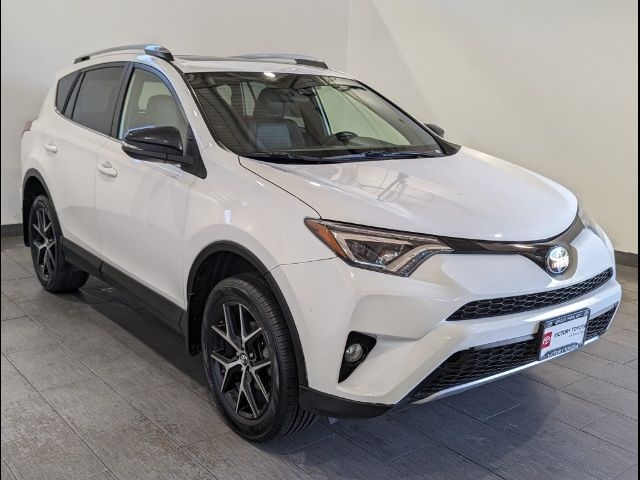 2017 Toyota RAV4 SE