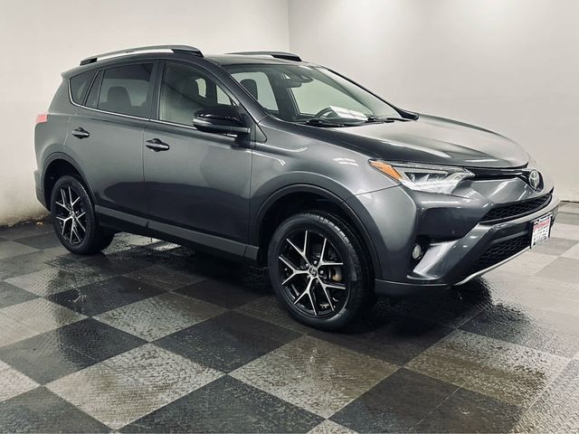 2017 Toyota RAV4 SE