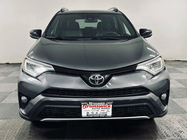 2017 Toyota RAV4 SE