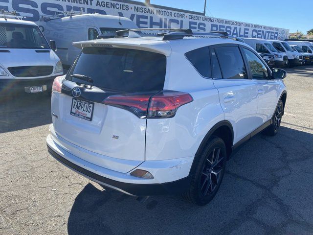 2017 Toyota RAV4 SE