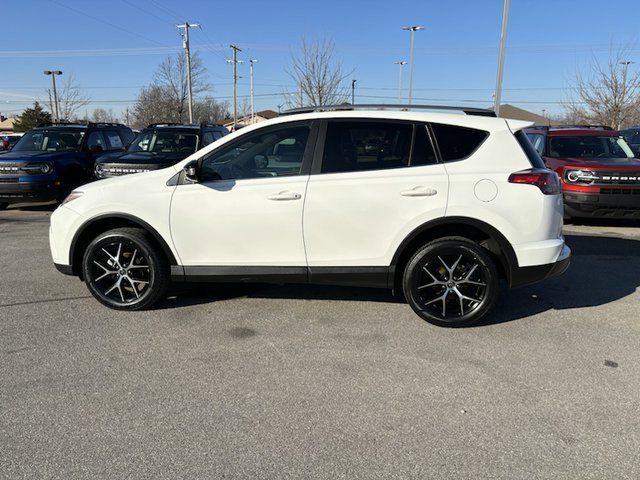 2017 Toyota RAV4 SE